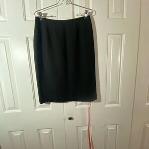 Kasper Classic Black Pencil Skirt